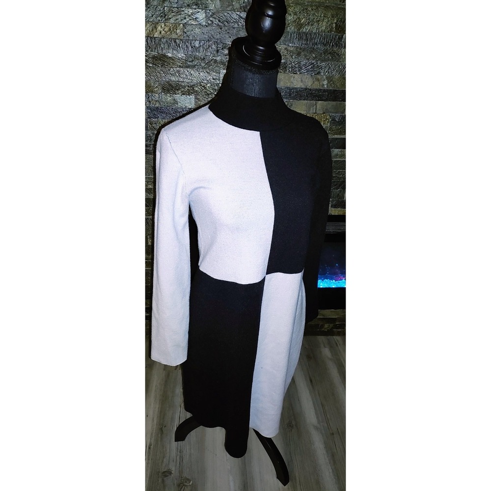 Black And White Sweater Dress Size Large Emma And Michelle